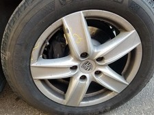 Wheel 18x8 Alloy 5 Spoke Fits 11-14 Porsche Cayenne 332378 Wheel 18x8 Alloy 5 Spoke Fits 11-14 Porsche Cayenne 332378