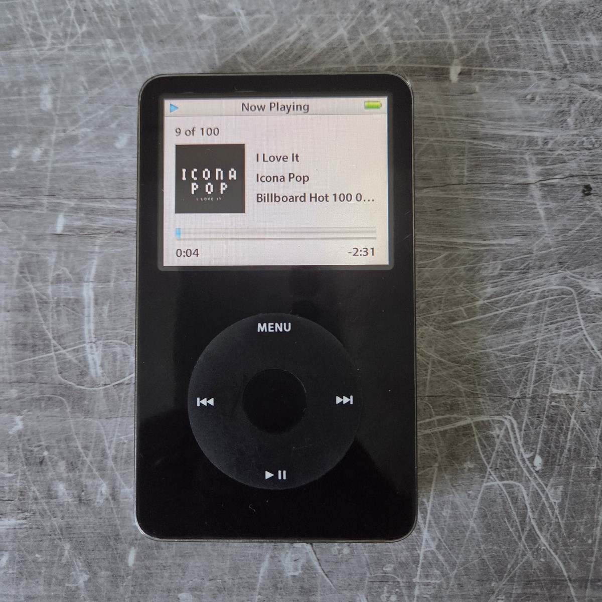 iPod classic 30GB A1136 アイポッドクラシック Apple iPod Video 5th Generation Classic 30GB A1136 w/ New Battery