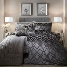 Image of Soiree Belfort Ogee Jacquard Woven Velvet Duvet Cover Set