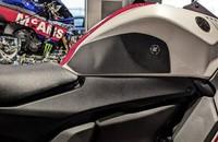 Yamaha 700 R7 - 22/25 - Tankgriff Polster R&G / PRO945BL