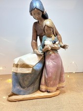 Figurina Lladro #12258 Famiglia Amore Pensionato Gres