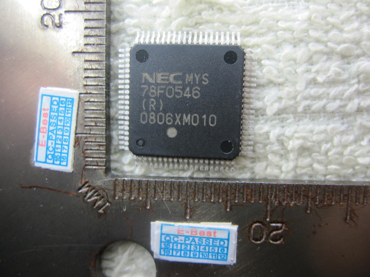1x 78FO546 78F0S46 78F054G 78F0546R 78F0546(R) UPD78F0546GC