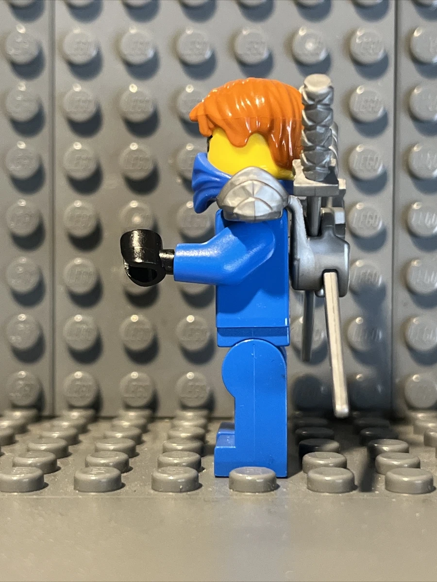 LEGO Ninjago Jay Rebooted minifigure with two golden swords and techno blade.
