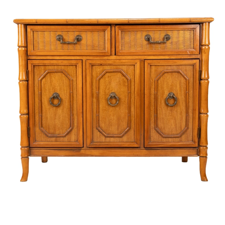 Palm Beach Regency Chinoiserie Imitación Bambú Credenza por Broyhill Circa Años 60 Foto 4 de 4