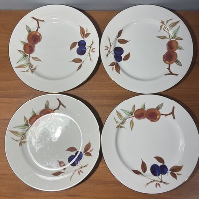 Royal Worcester EVESHAM GOLD ENGLAND 10-5/8'' Large Dinner Plates SETS OF FOUR