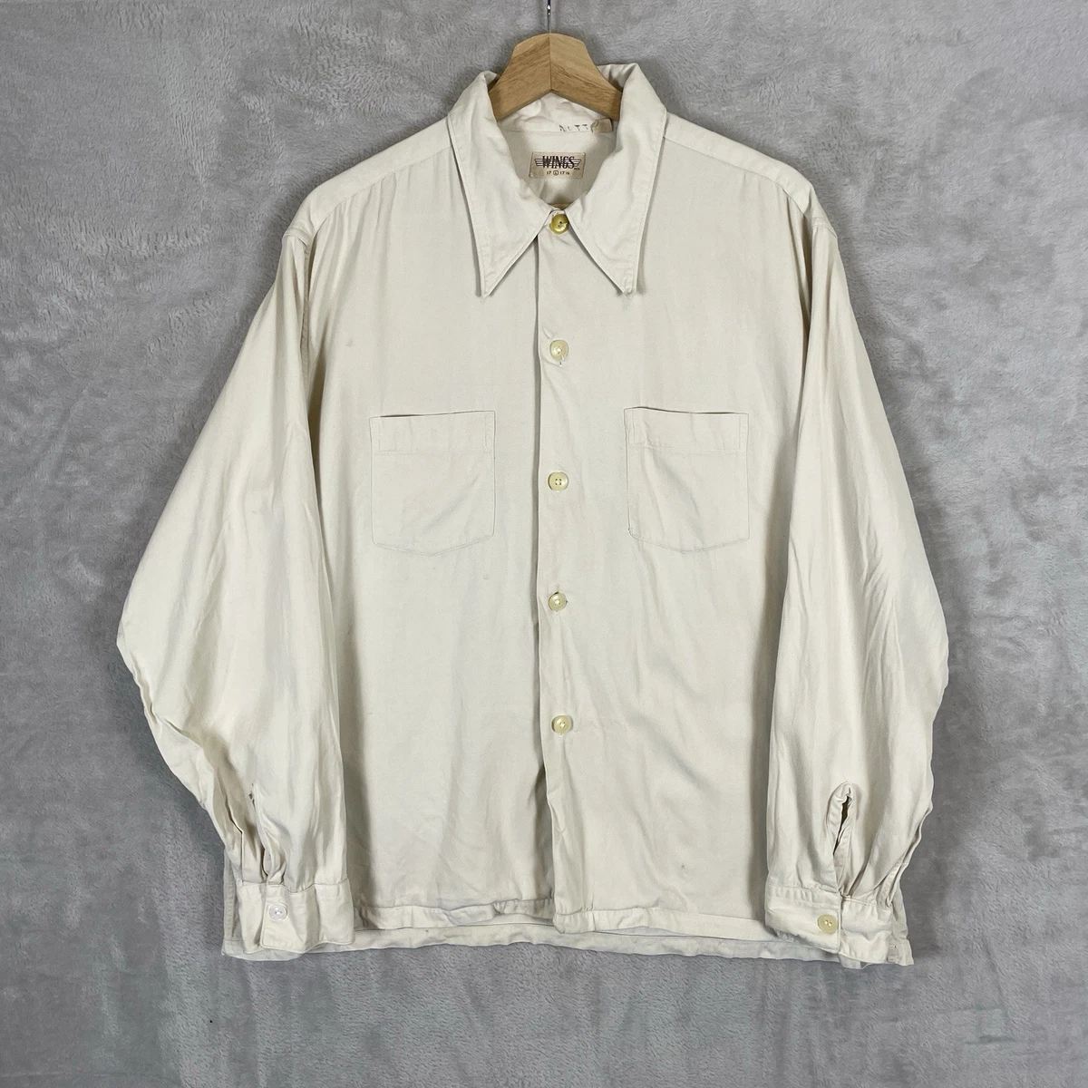 Preços baixos em Camisas vintage Rockabilly Branco década de 1950