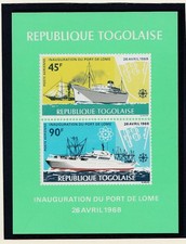 Togo  bloc  port de Lomé  navire bateaux   1968  num 30  **