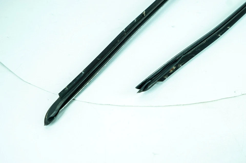 07-13 BMW X5 xDrive35i OEM Parabrisas Delantero Derecha y Derecha Riel Cubierta Borde 5099 Foto 4 de 4