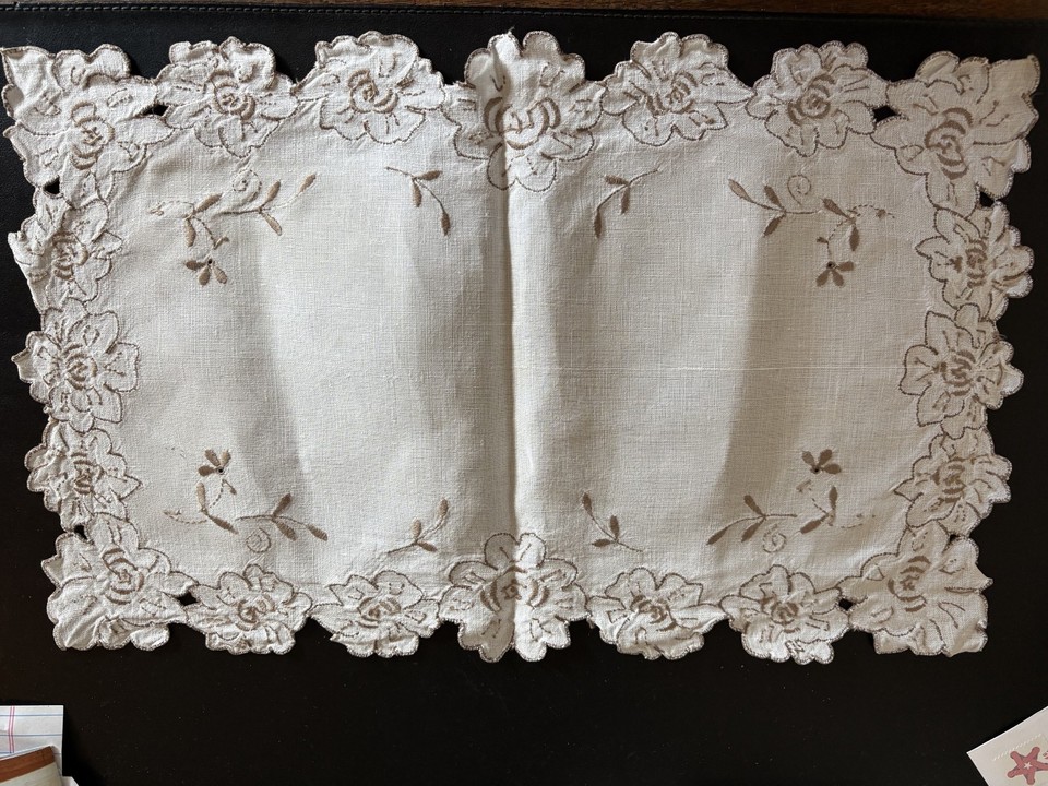 Vintage Madeira Embroidered Dresser Tea tray Scarf 16 x 10