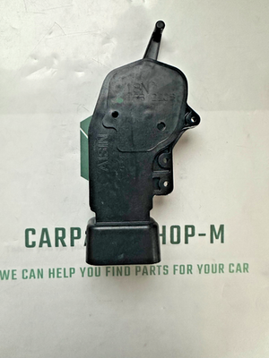 M TOYOTA Hiace Regius Ace ACTUATOR ASSY REAR DOOR LOCK LH 69140