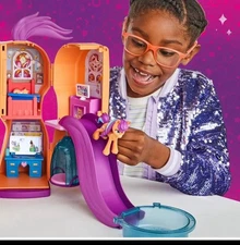 My Little Pony Toys Sunny's Playset Reveal 25-INCH-TALL Transforming Playset