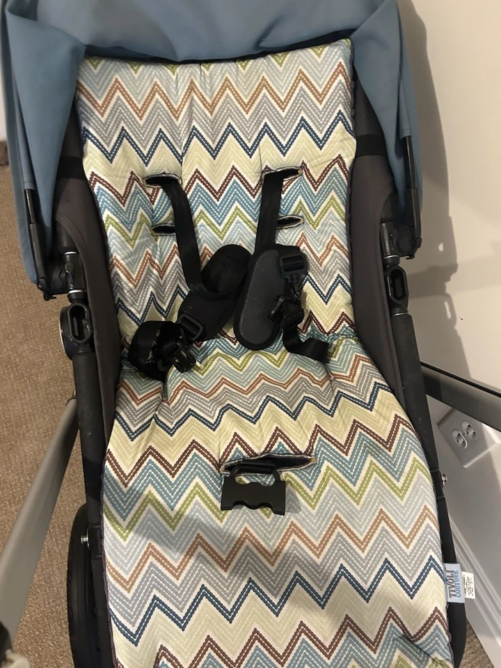 Bugaboo Cameleon 3 Stroller + Bassinet + Ride-Along Board + Extras - Image 3 of 4