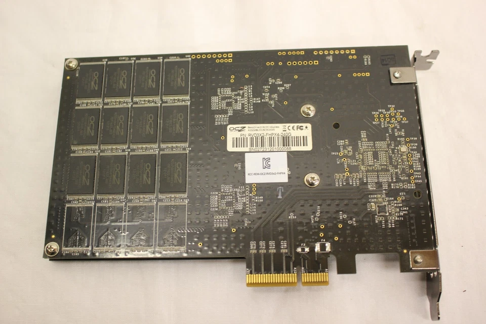 OCZ REVO DRIVE 3 X2 240GB PCI-EXPRESS INTERNAL RVD3X2-FHPX4-240G SSD - Image 4 of 4