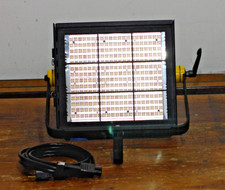 LOWEL PRIME 200 LED LIGHT DAYLIGHT 