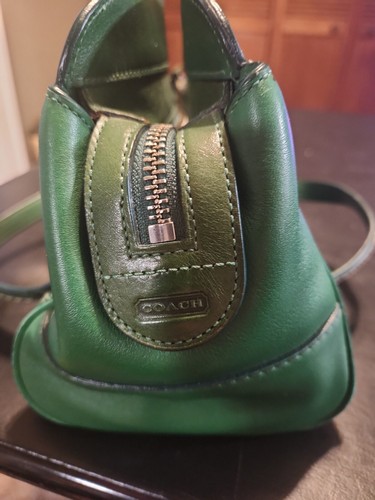 Authentic Green Leather Coach Handbag -7466 - Picture 2 of 5