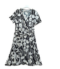 Chico's Dress Women 3 Black White Geometric Floral Flower Petals Cottage Stretch