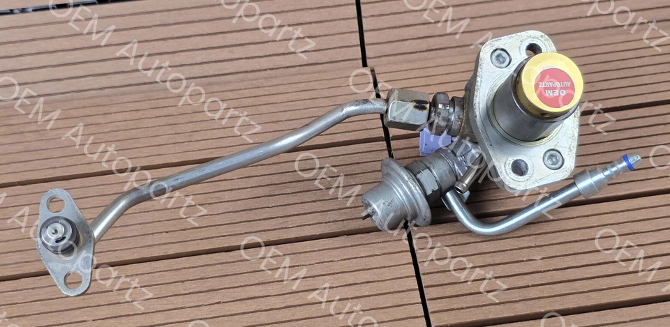 Bomba de combustível Lexus IS250 IS350 GS350 2007-2012 pressão do motor 23480-31011 OEM usada - Imagem 2 de 4