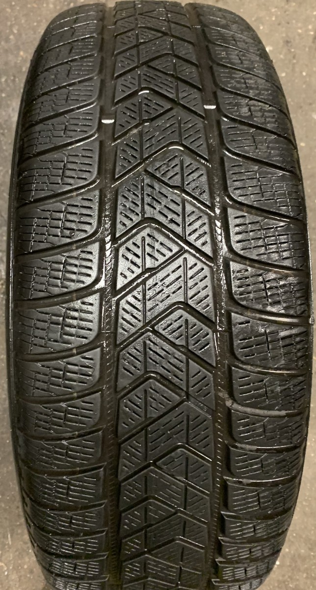 user_22eb9bed①※個別購入お願いします235/65 R17 4 Original Audi Winter Wheels 235/65 R17 104H Q5 FY 80A601025J