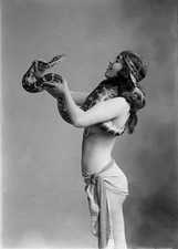 Snake dancers Performance of Egyptian snake dancer All' Aida 1912 Old Photo 3