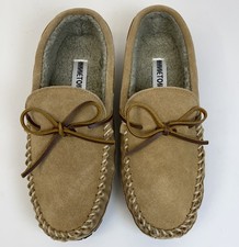 MINNETONKA Men's 9 Suede Moccasin Pile Lined Hardsole Gray Fleece Slippers Brown