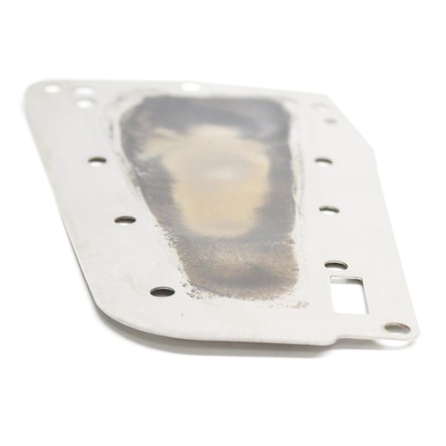 Chrysler 20 HP (1980) F45815 EXHAUST PORT PLATE  - 第 5/5 張圖片