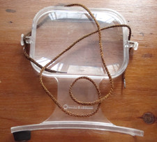 Vintage Bausch  Lomb Magni-Viewer Hands Free Around the Neck Magnifier
