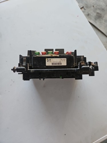 03-05 Chevrolet GMC 2500HD Duramax 6.6 LB7 LLY Underhood Fuse Box 15115618-02 DT - Picture 3 of 4