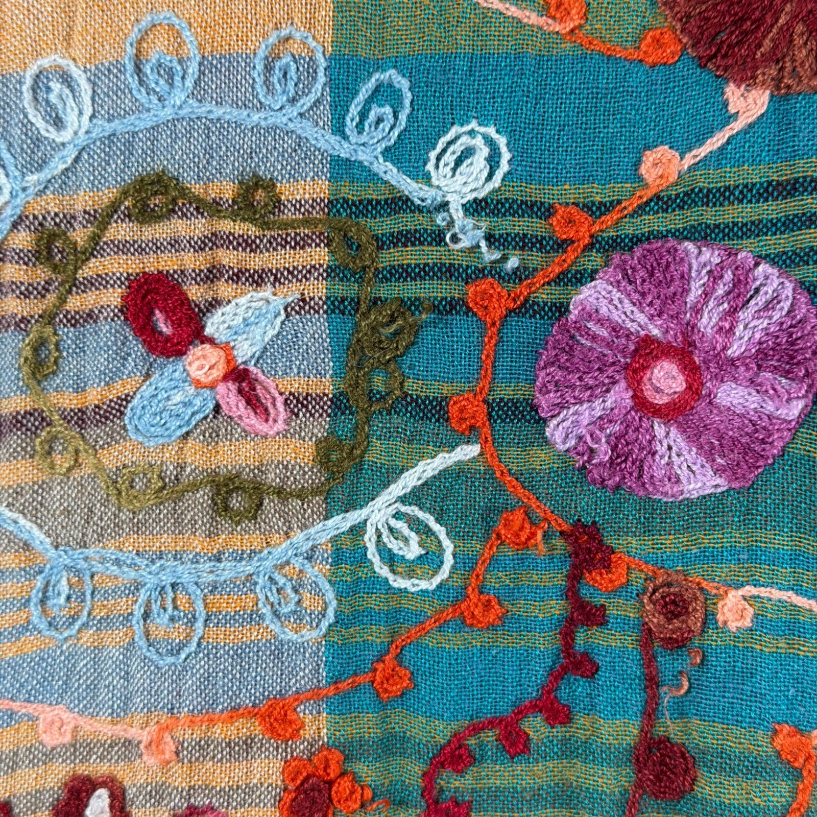 Soft Surroundings Patchwork Plaid Embroidered  Bu… - image 8