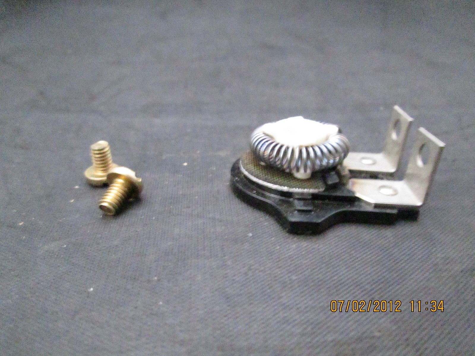 Ae1.1 966469-h *nib*