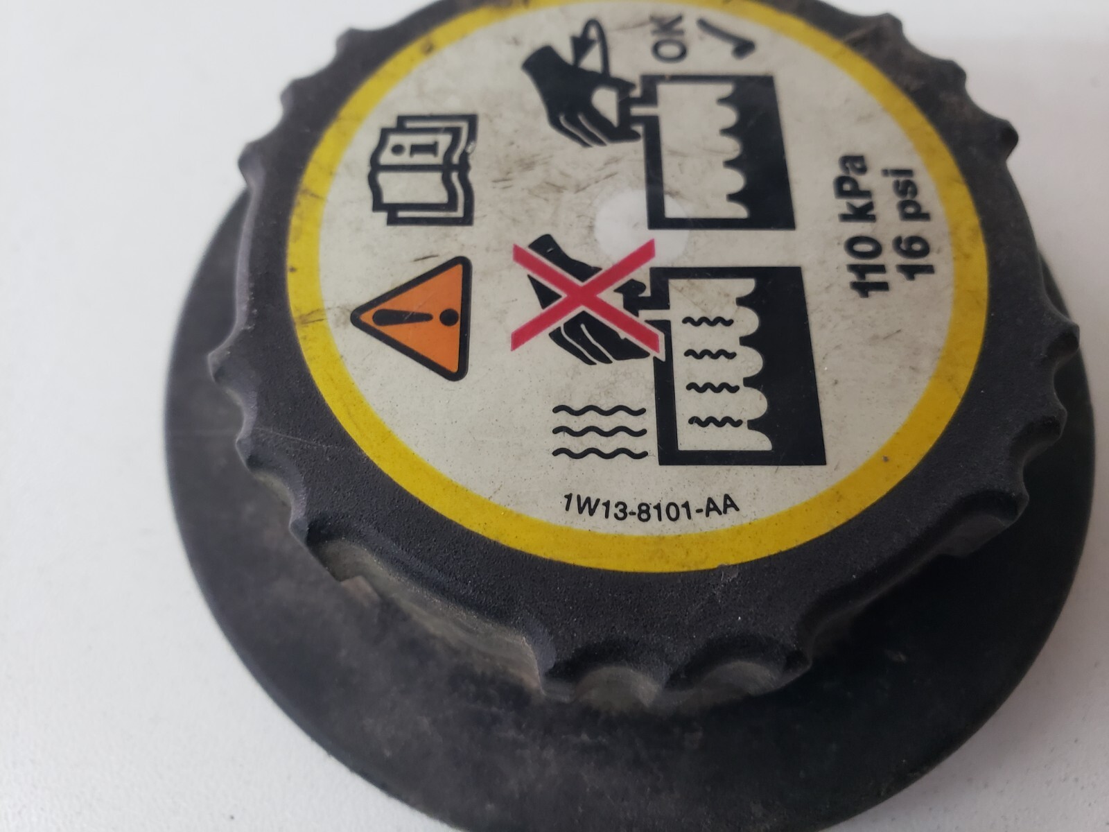 20042008 Ford F150 F150 Radiator Coolant Reservoir Tank Cap 1W138101