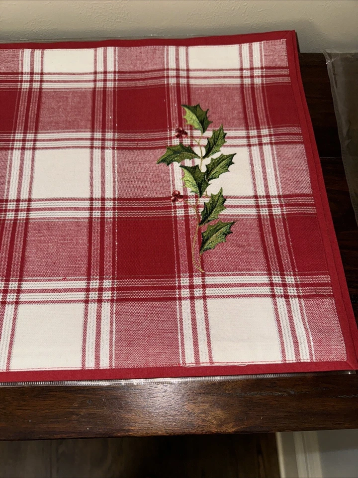 LENOX 8 Piece Table Dining Holly Red Plaid Placemats and Napkins Set for 4 - Image 3 of 4
