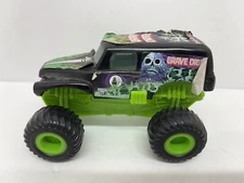 Feld 2015 Grave Digger McDonalds Happy Meal Friction Powered Monster Truck 1/64