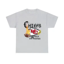 Showtime in Red and Gold: Tee-Shirt