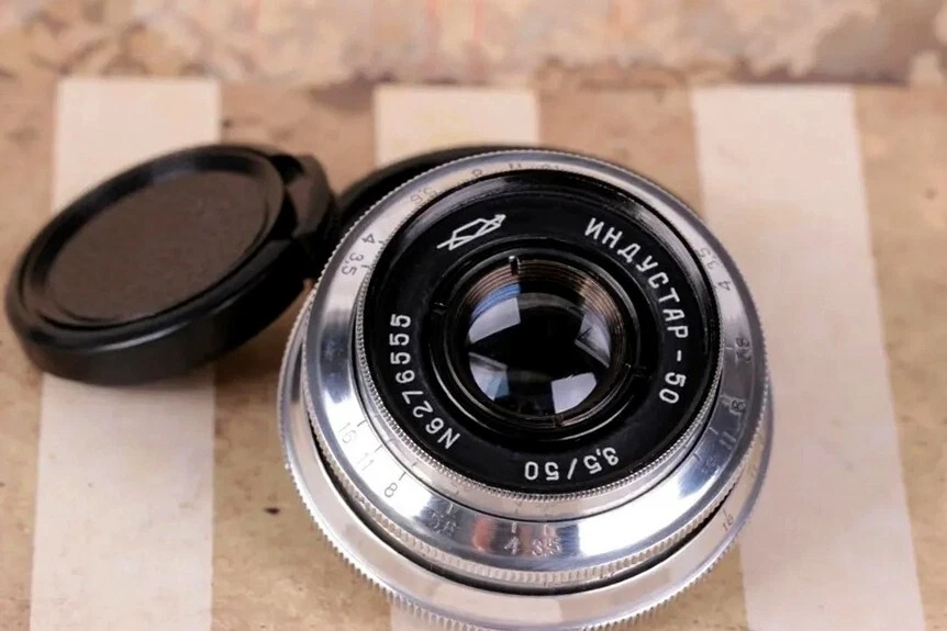 Lente INDUSTAR-50 50 mm f/3,5, URSS para FED Zorki Leica M39 montura plateada KMZ Foto 3 de 4