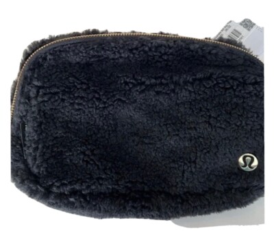 Lululemon Everywhere FLEECE Belt Bag - Black - NWT - Black Sherpa | eBay