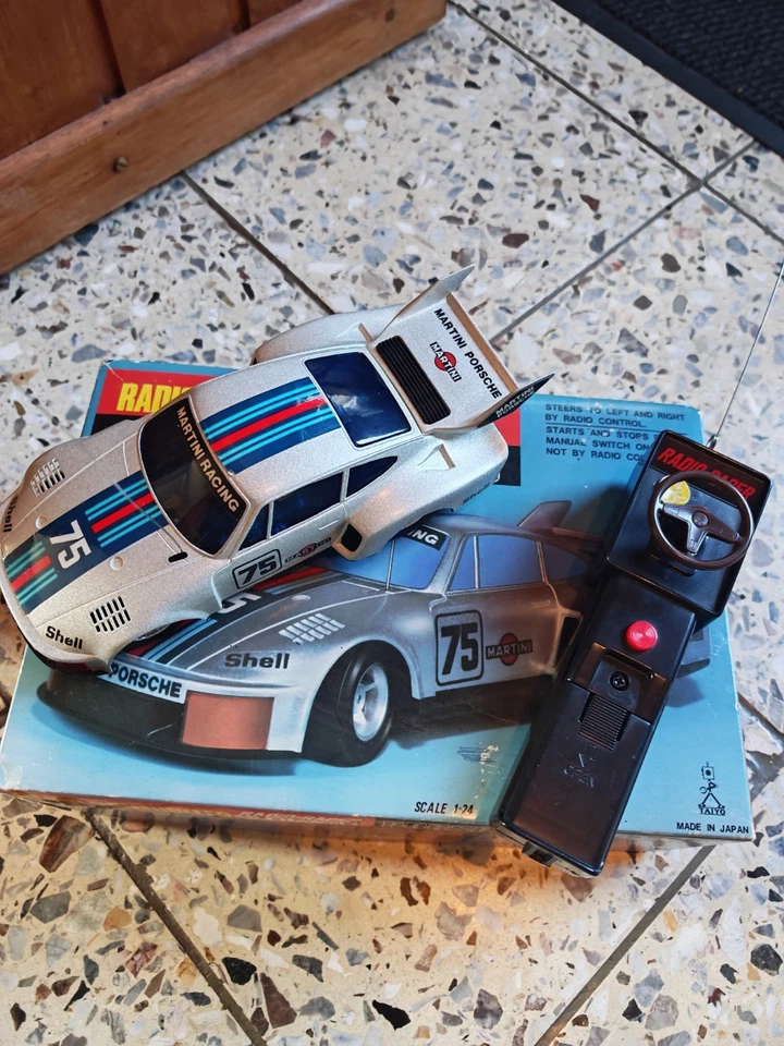 Ferngesteuertes Auto Porsche 935 Martini Racing - Bild 3 von 3