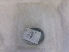 NEW Omron Proximity Switch 24-240VAC     E2E-...