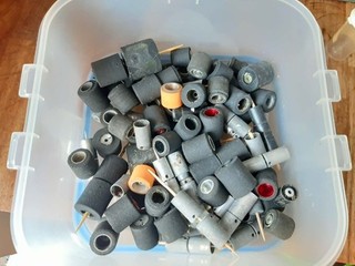 Various BSCRA tyres & hubs 1/32 & 1/24