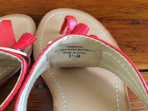 Sandali Tommy Hilfiger rossi vernice e pelle rossa con nappe, taglia 8,5 - Foto 5 di 5