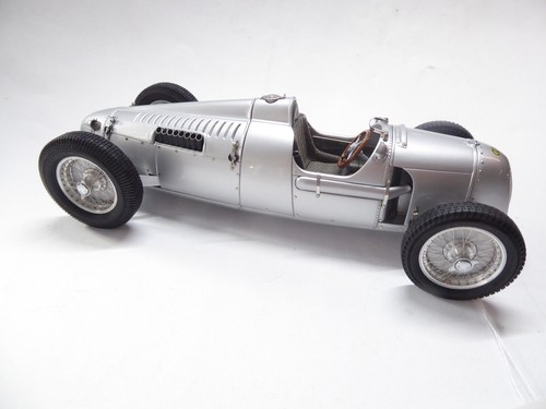 CMC M-034 - Auto Union Typ C 1936/37 - Neu in roter Verpackung 1: 18 #0957 - Bild 4 von 10