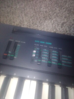 Yamaha PSR-16 Digital Synthesizer Vintage Musical instrument