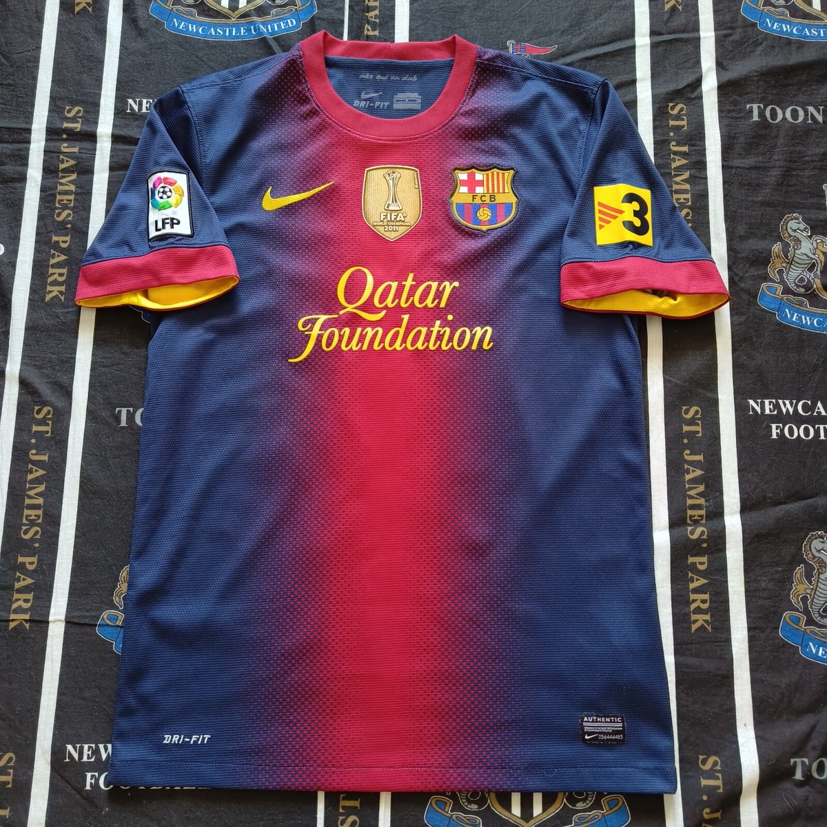 Barcelona 2012 2013 Home Football Shirt Jersey Nike Lionel Messi