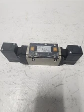 SMC VFS3300-5FZ NEW SOLENOID VALVE VFS33005FZ