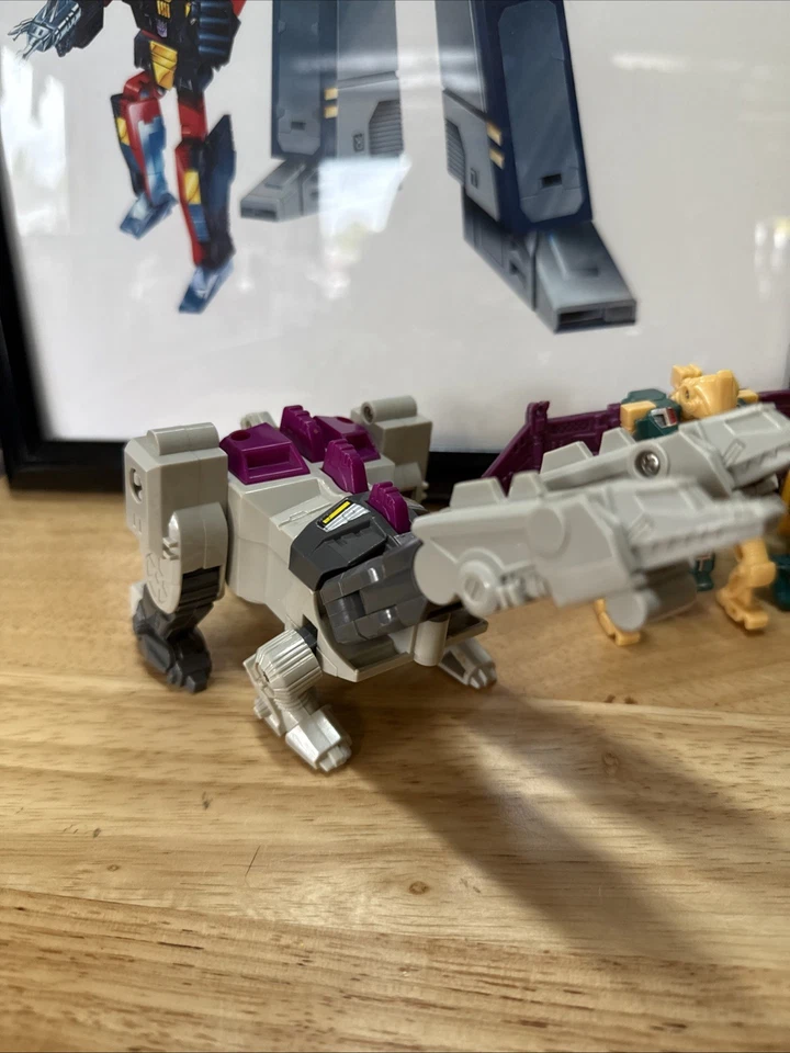 Transformers Power of the Primes Abominus Combiner Terrorcons Not Complete - Image 2 of 4