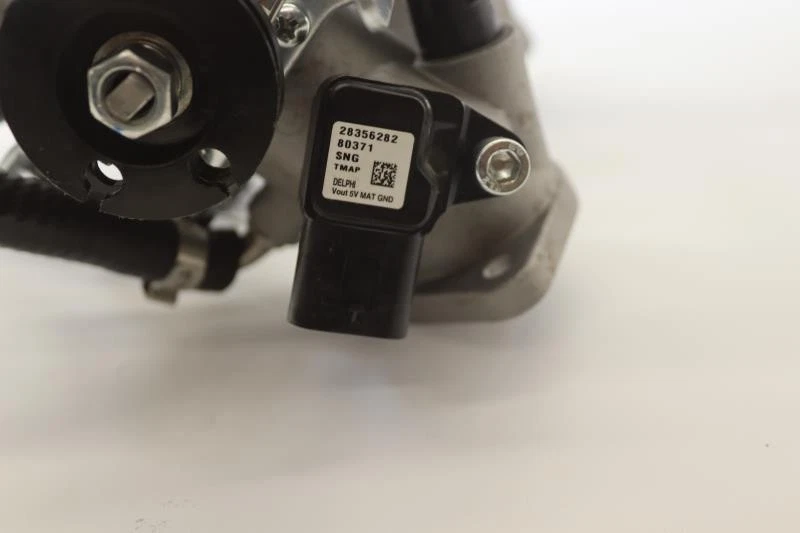 Einspritzleiste ZONGSHEN CYCLONE RX3S 400 ABS 2019 bis 2022 - Imagem 3 de 4