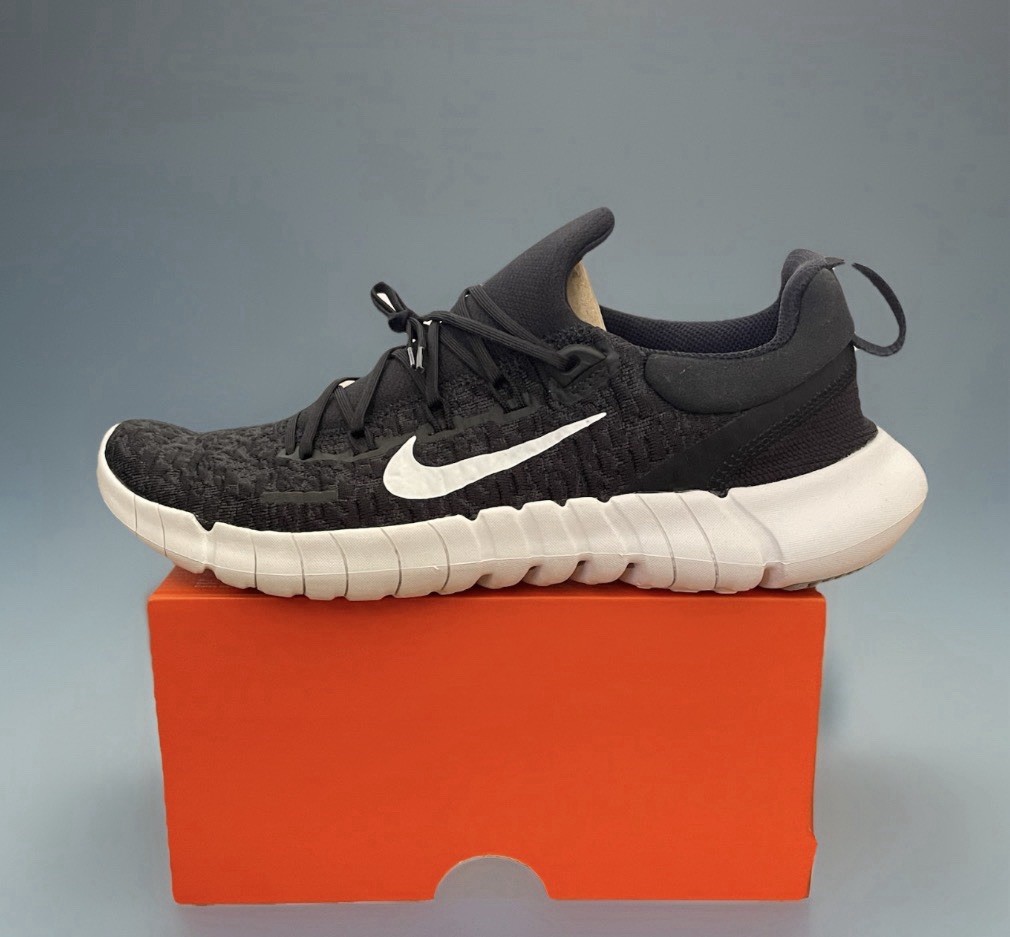 Size 9.5 - Nike Free Run 5.0 Running Shoes Black White CZ1884-001 Men’s NEW