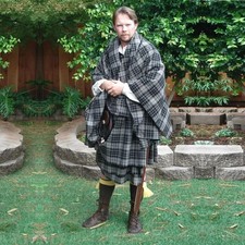 Scottish Handmade Great Kilt Traditional Highland kilts For Men 60 Clan Tartans