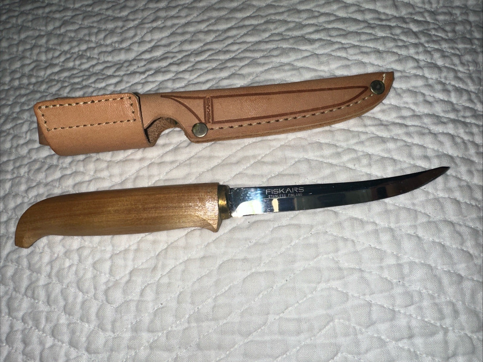 J Marttiini Knife W Sheath & Fiskars Stainless Steel Made in Finland W Sheath