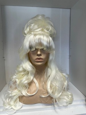 VEGAS GIRL WIGS   platinum blonde runway wig hot item done ready to go