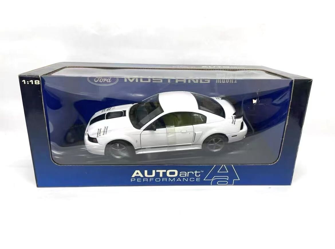 SUPER RARE* Autoart 1/18 2003 Ford Mustang Mach I (Oxford